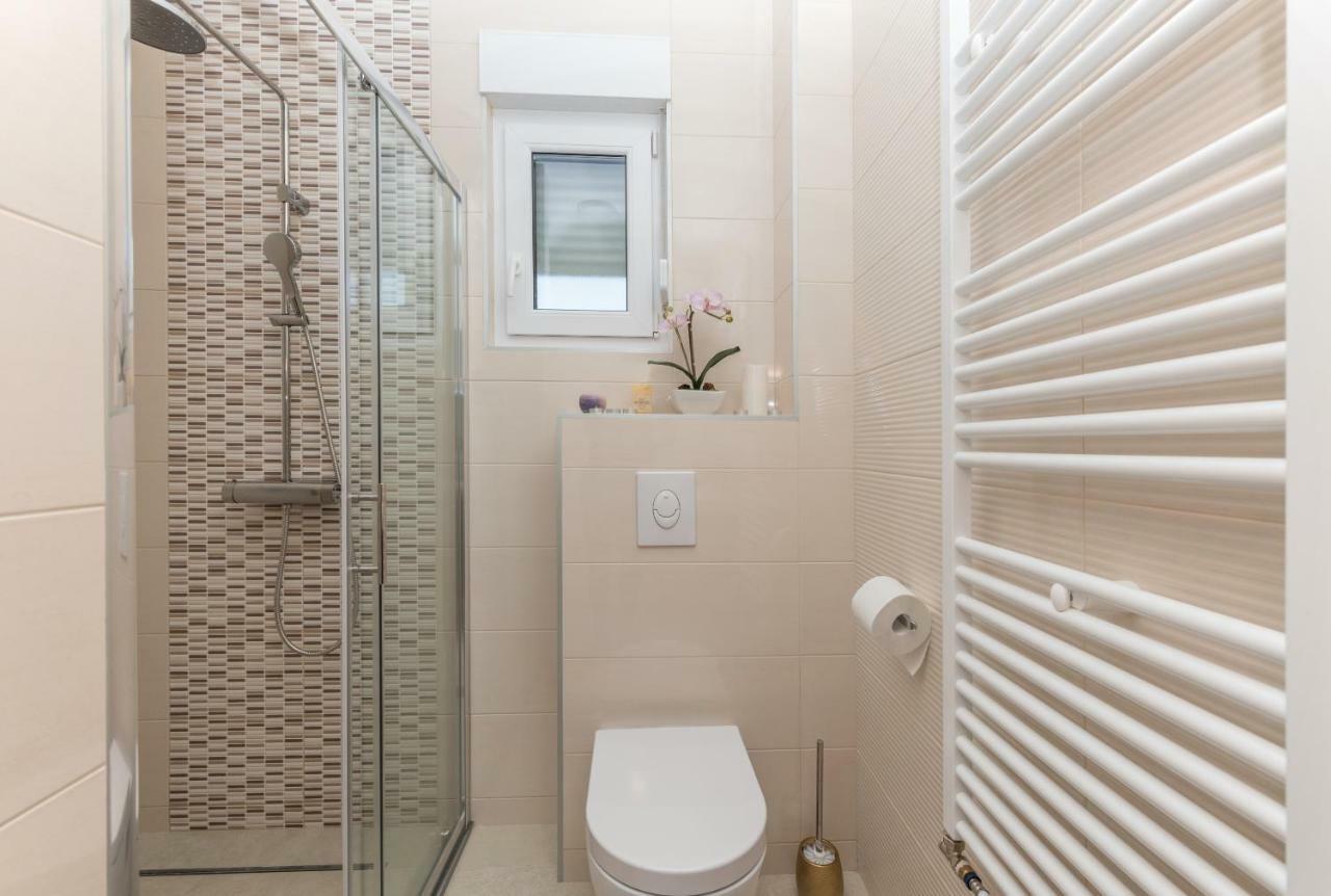 Penthouse Nikola Lägenhet Makarska Exteriör bild